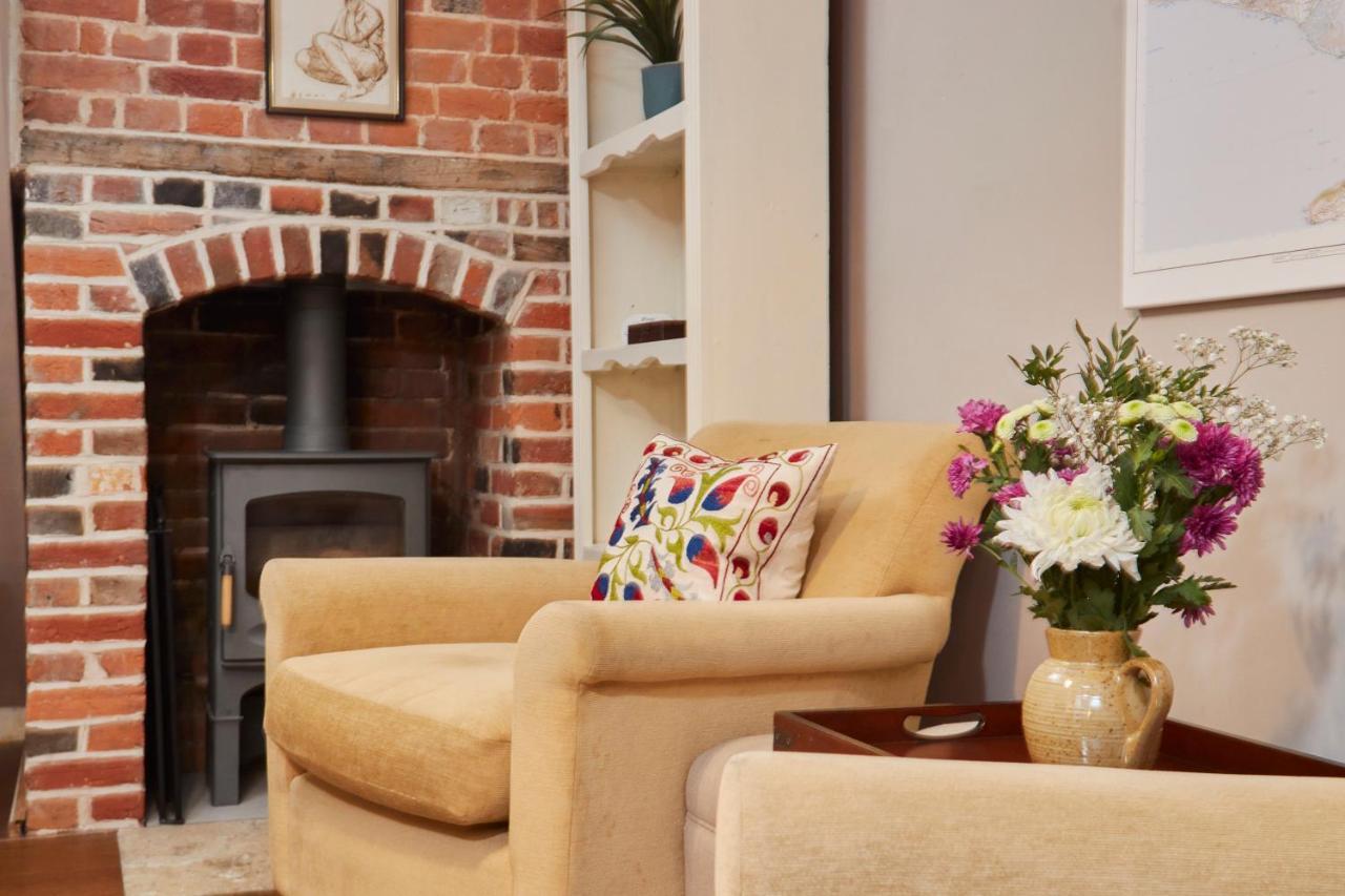 Windlass Cottage Lymington Esterno foto