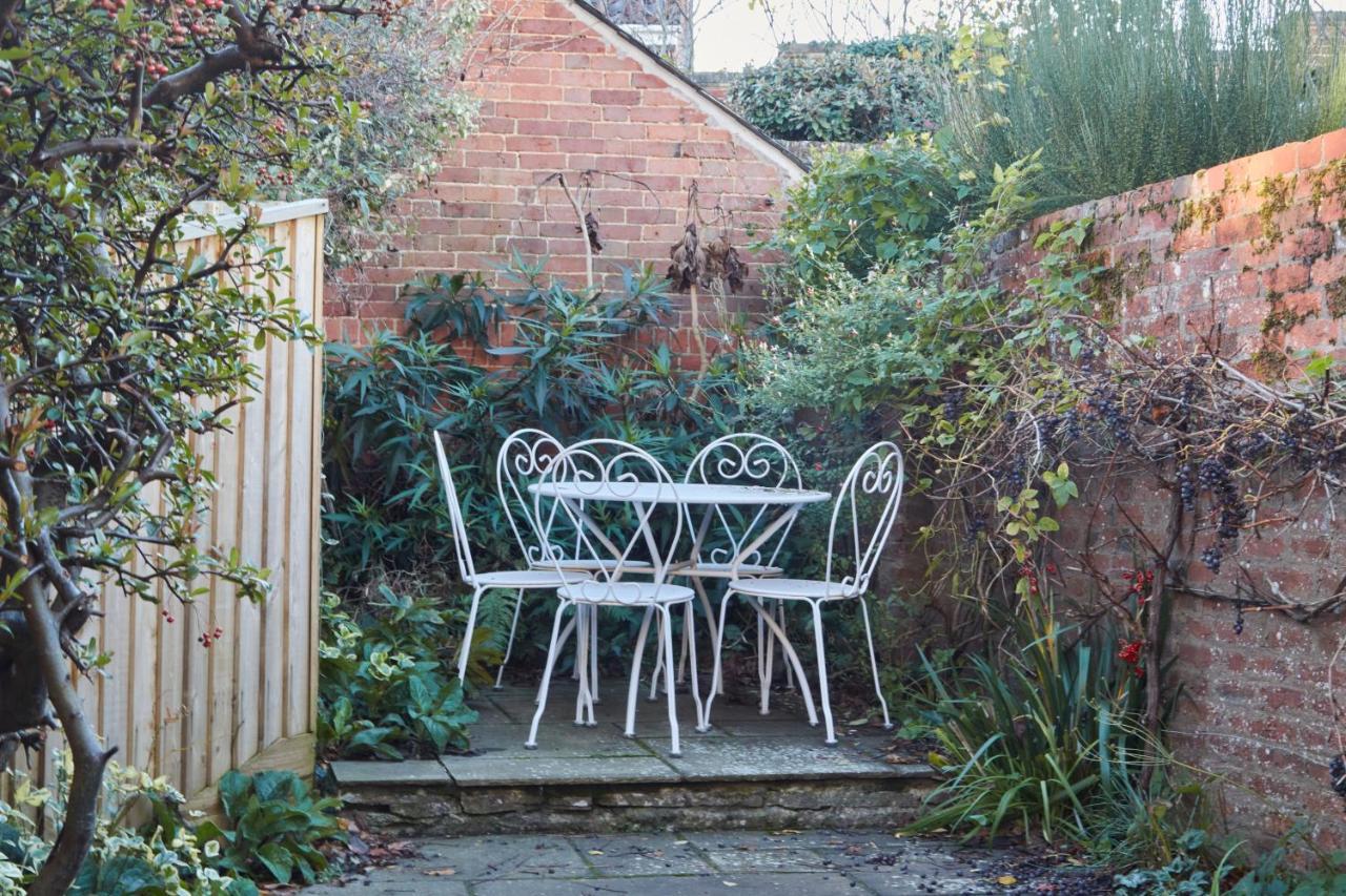 Windlass Cottage Lymington Esterno foto