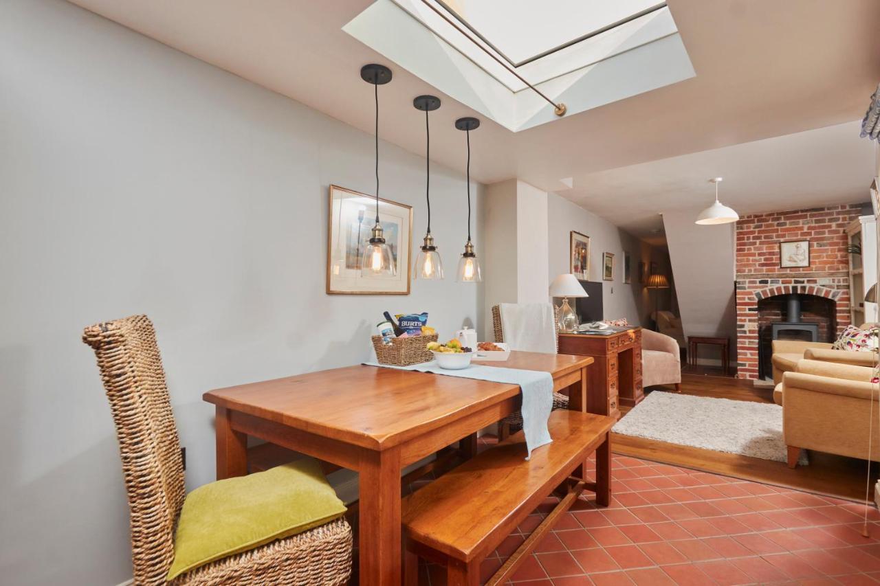 Windlass Cottage Lymington Esterno foto