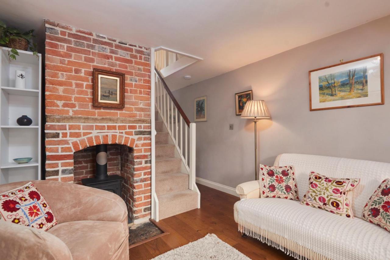 Windlass Cottage Lymington Esterno foto