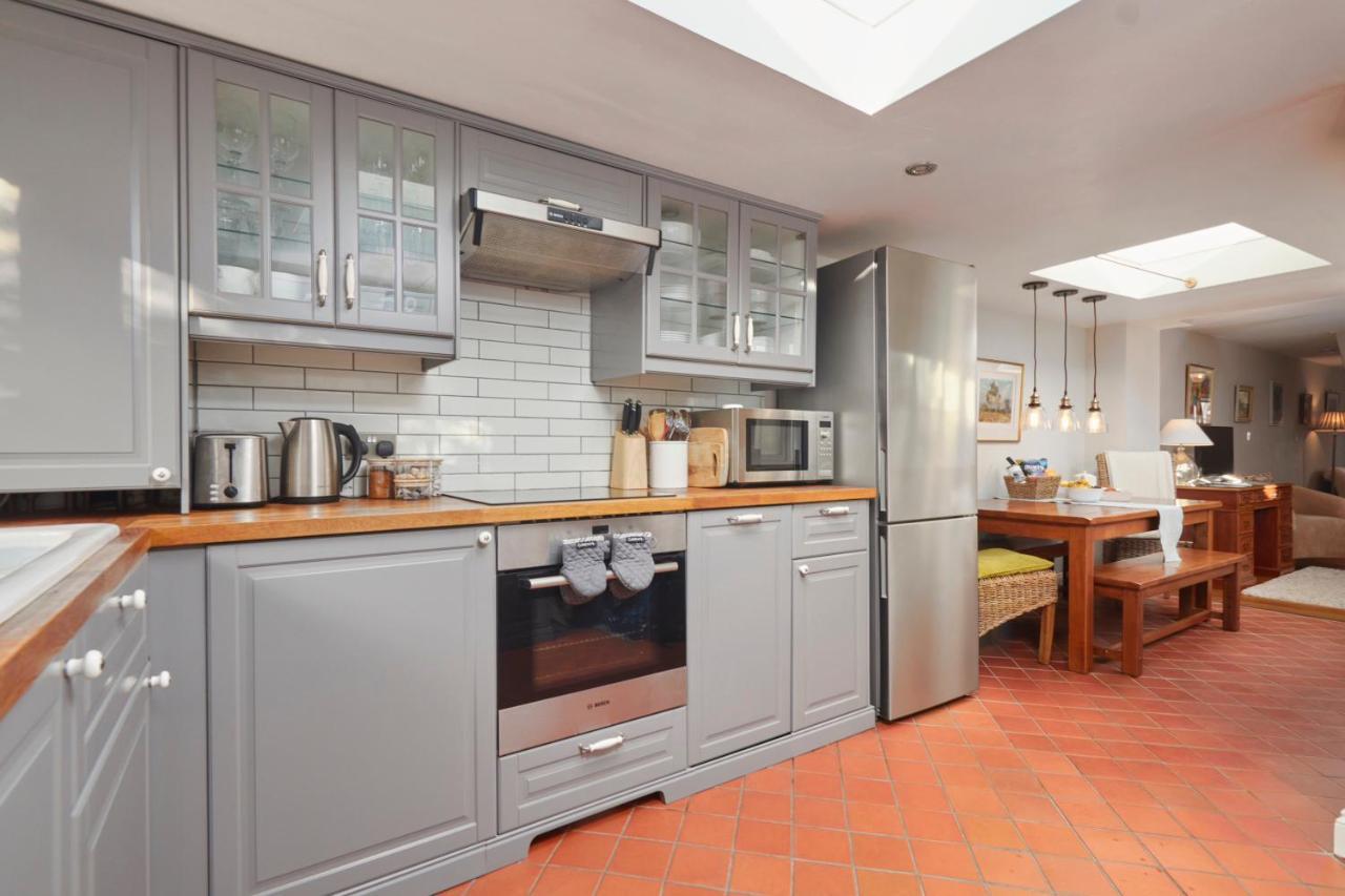 Windlass Cottage Lymington Esterno foto