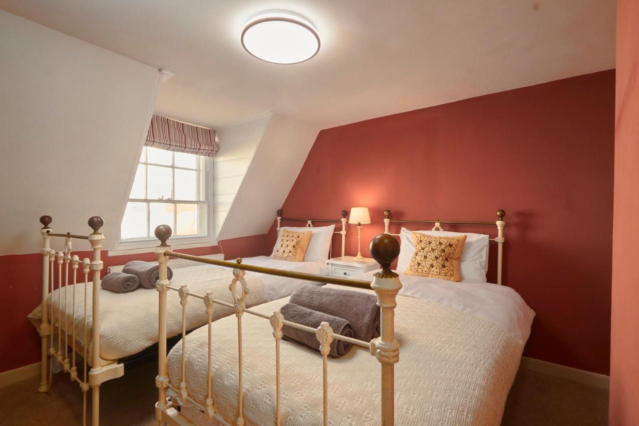 Windlass Cottage Lymington Esterno foto