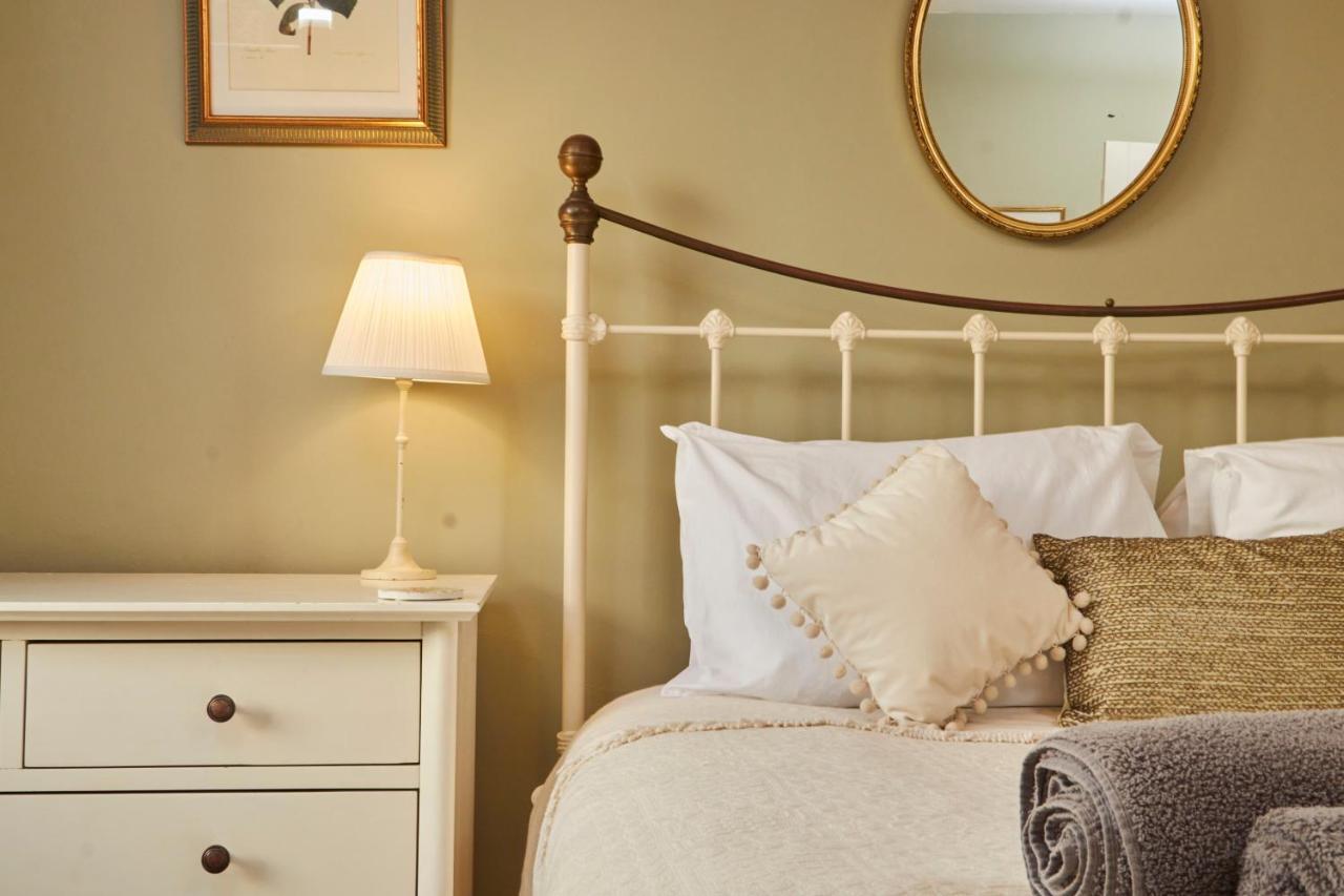 Windlass Cottage Lymington Esterno foto