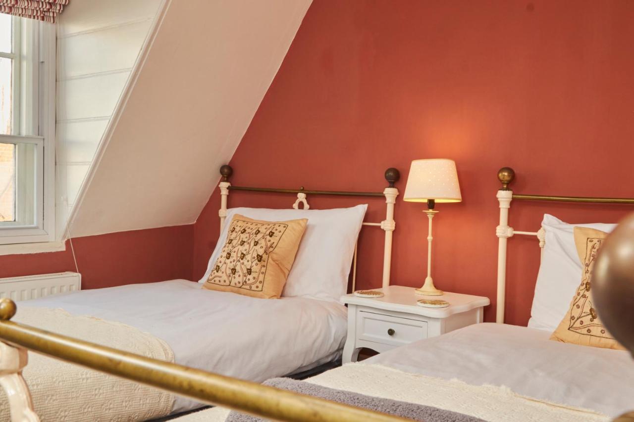 Windlass Cottage Lymington Esterno foto