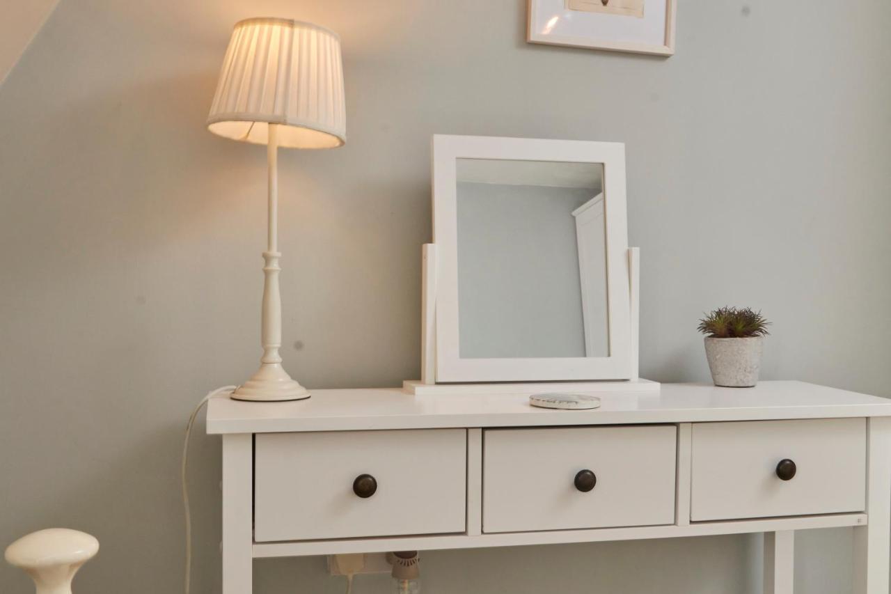 Windlass Cottage Lymington Esterno foto